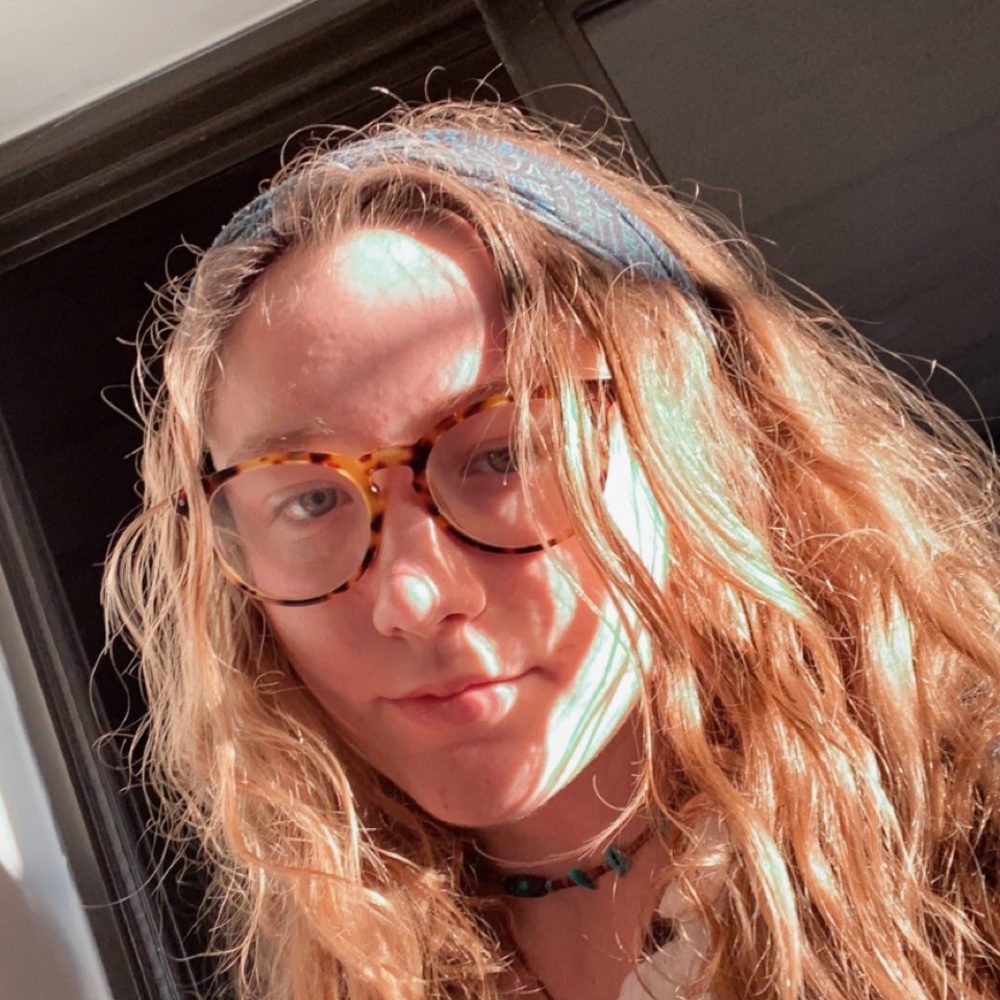 Meet your Posher, Caroline